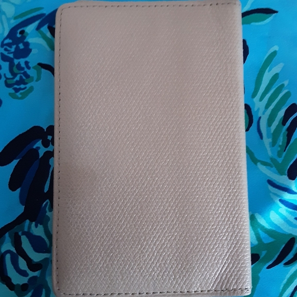 Chanel CC bilfold small wallet - Picture 7 of 9